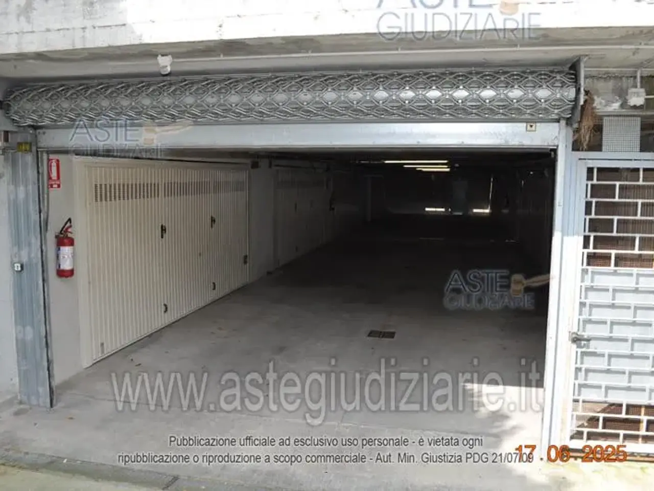 Garage in Via delle Braide, 4, 10074 Lanzo Torinese To, Italia 4, Lanzo Torinese, {3} - Foto 1