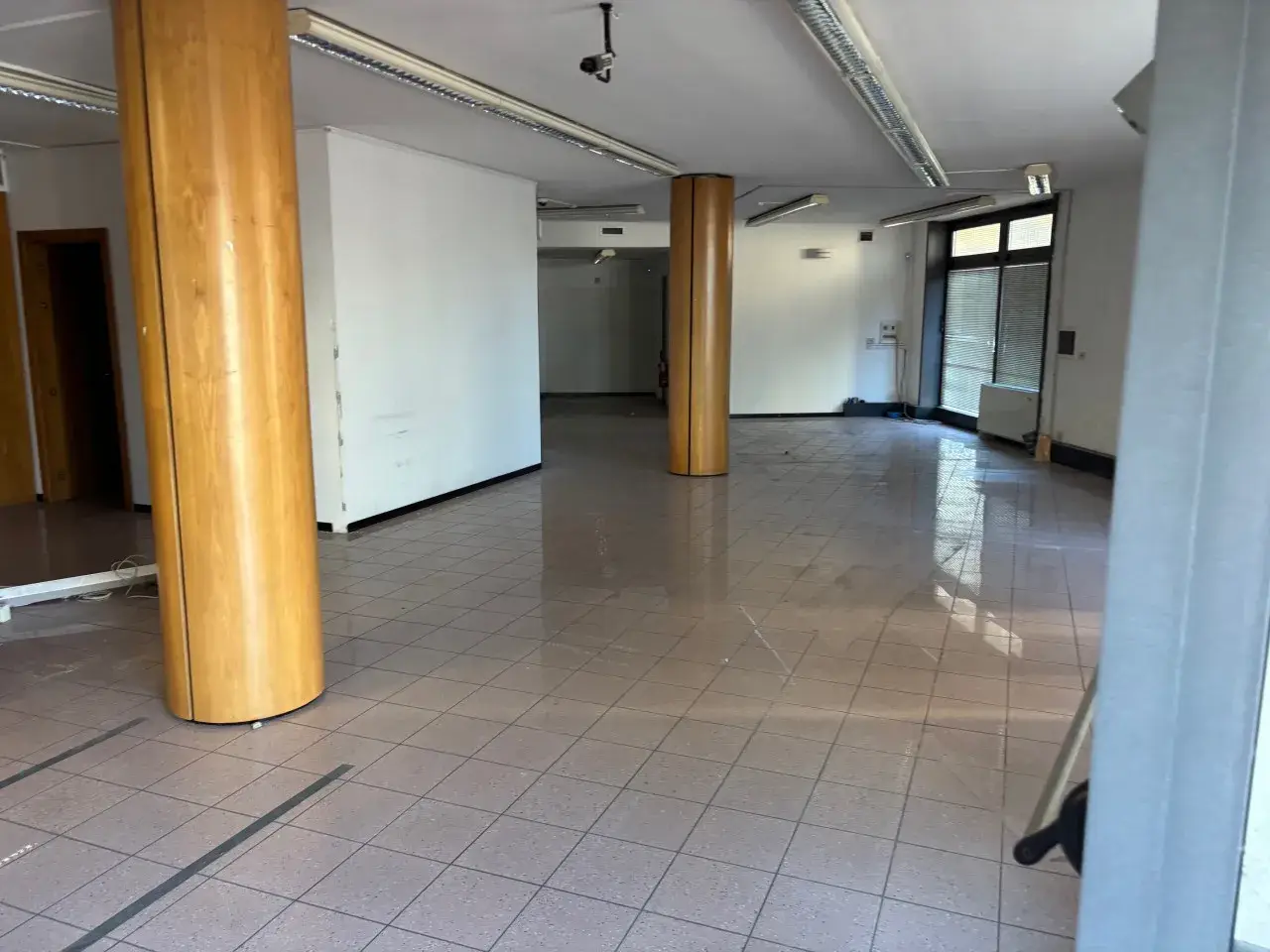 Negozio in Via Baccio da Montelupo 2, Firenze, {3} - Foto 1
