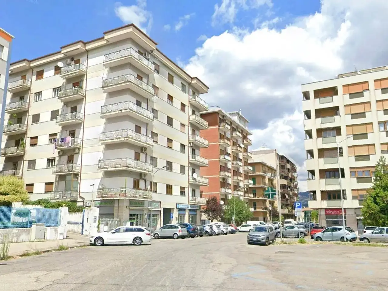 Negozio in Via Capizzano, Cosenza, {3} - Foto 1