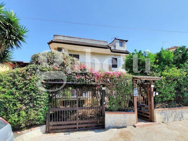 Villa in Via Vicinale Festinese 68, Giugliano in Campania - Foto 1