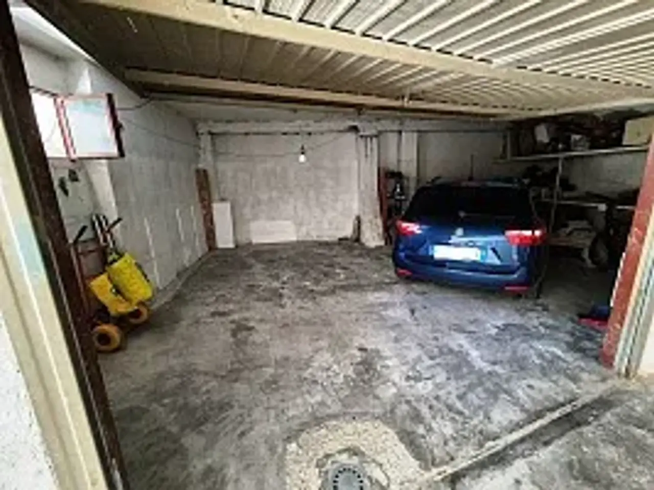 Parcheggio chiuso in Via Leonida E Marcello Mucci - Chieti (Ch), Chieti, {3} - Foto 1