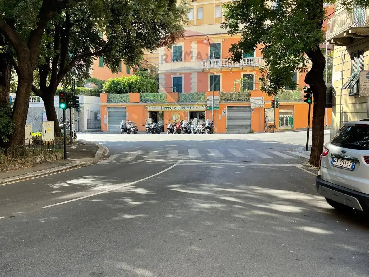 Negozio in Corso Ugo Bassi 24r, Genova, {3} - Foto 1