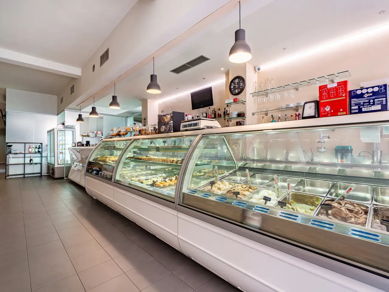 Pasticceria in Via Lepanto 28, Monopoli, {3} - Foto 1