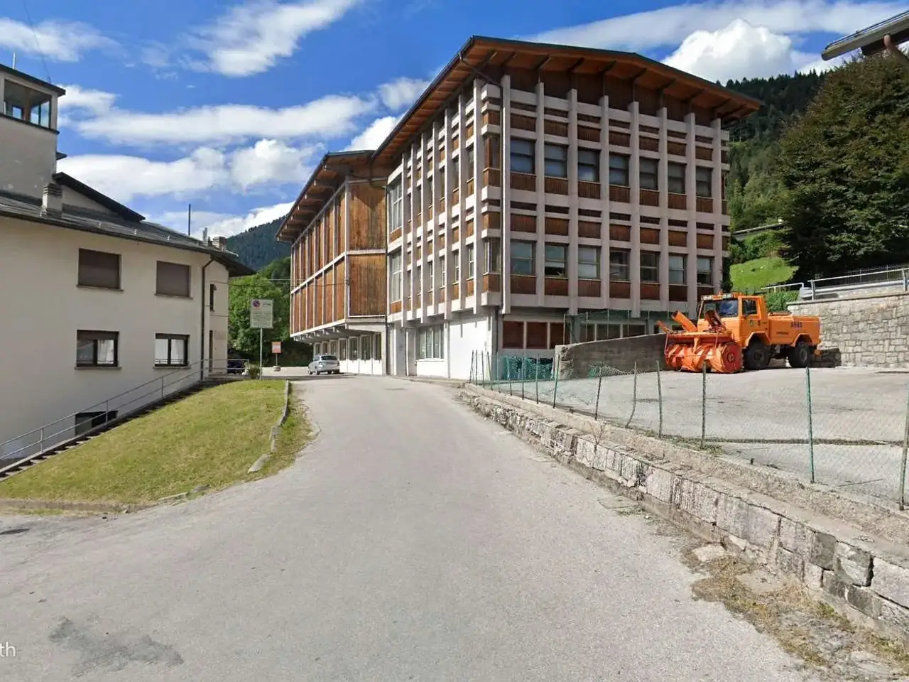 Ufficio in Via degli Alpini 39, Pieve Di Cadore, {3} - Foto 1