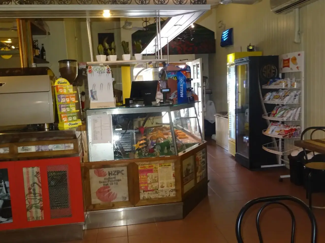 Esercizio commerciale in Piazza del Popolo, Montespertoli, {3} - Foto 2