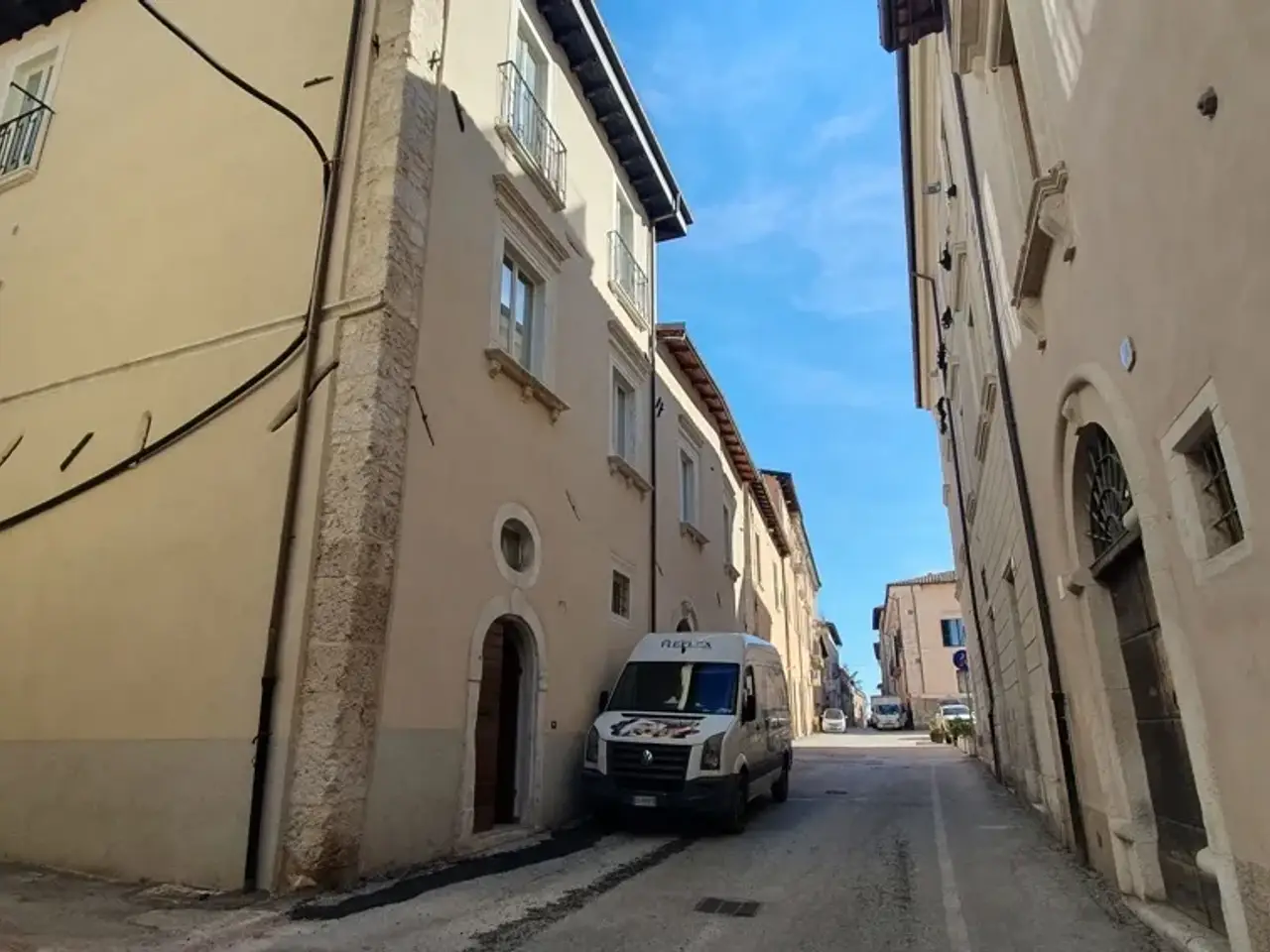 Palazzina commerciale in Via Garibaldi Snc, L'Aquila, {3} - Foto 1