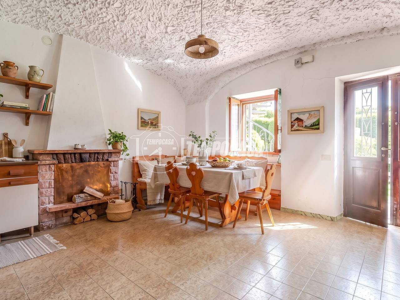 casa indipendente in vendita a Borgomanero