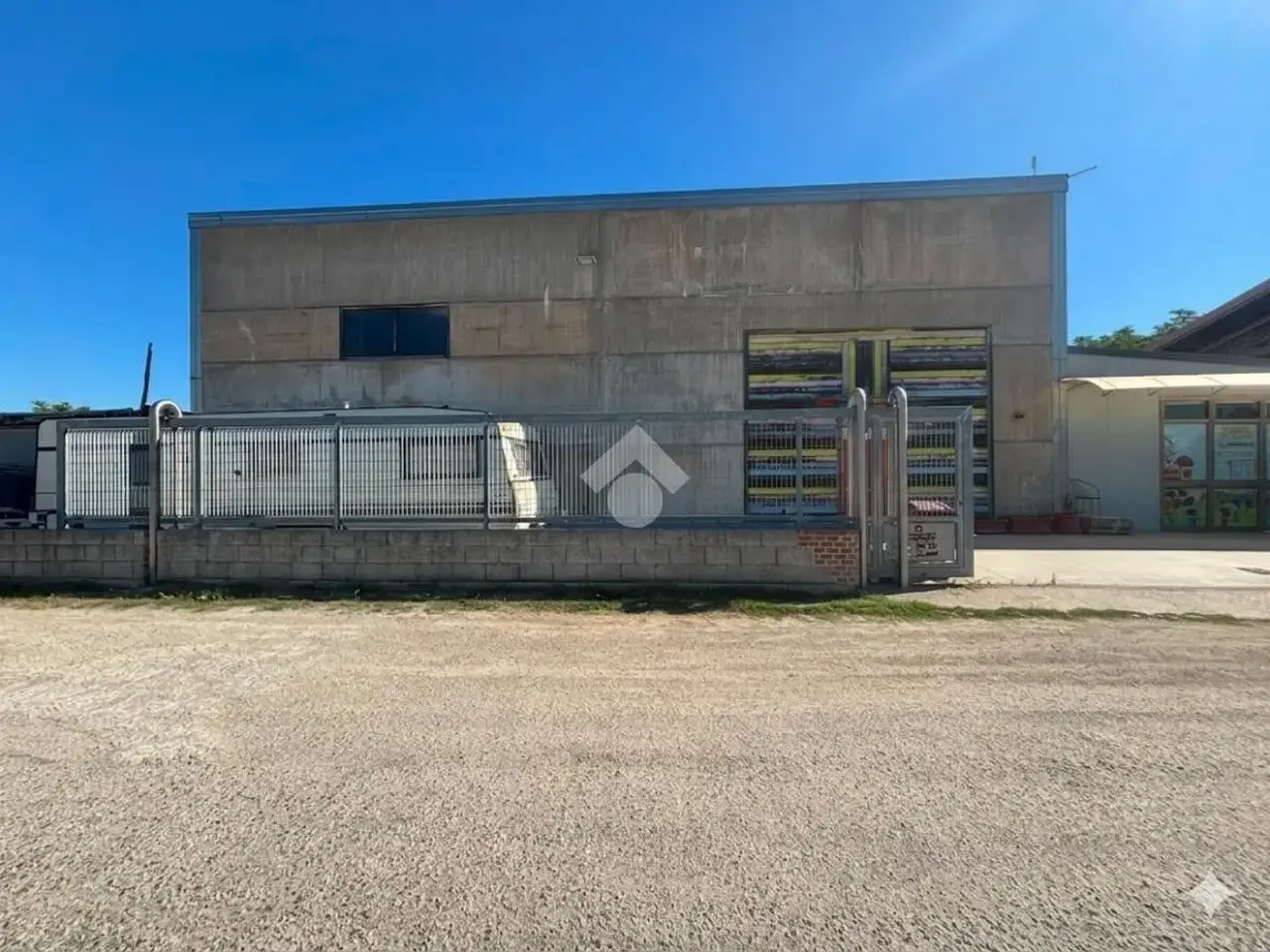 Capannone in Via Crotone, Bisignano, {3} - Foto 1