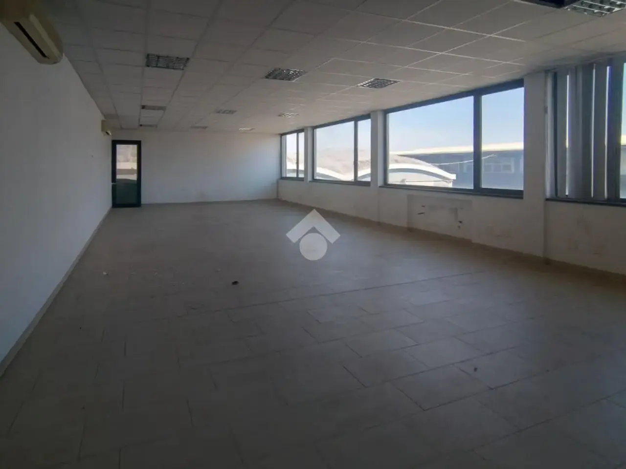 Ufficio in Via Emilia Parmense 200, Piacenza, {3} - Foto 2