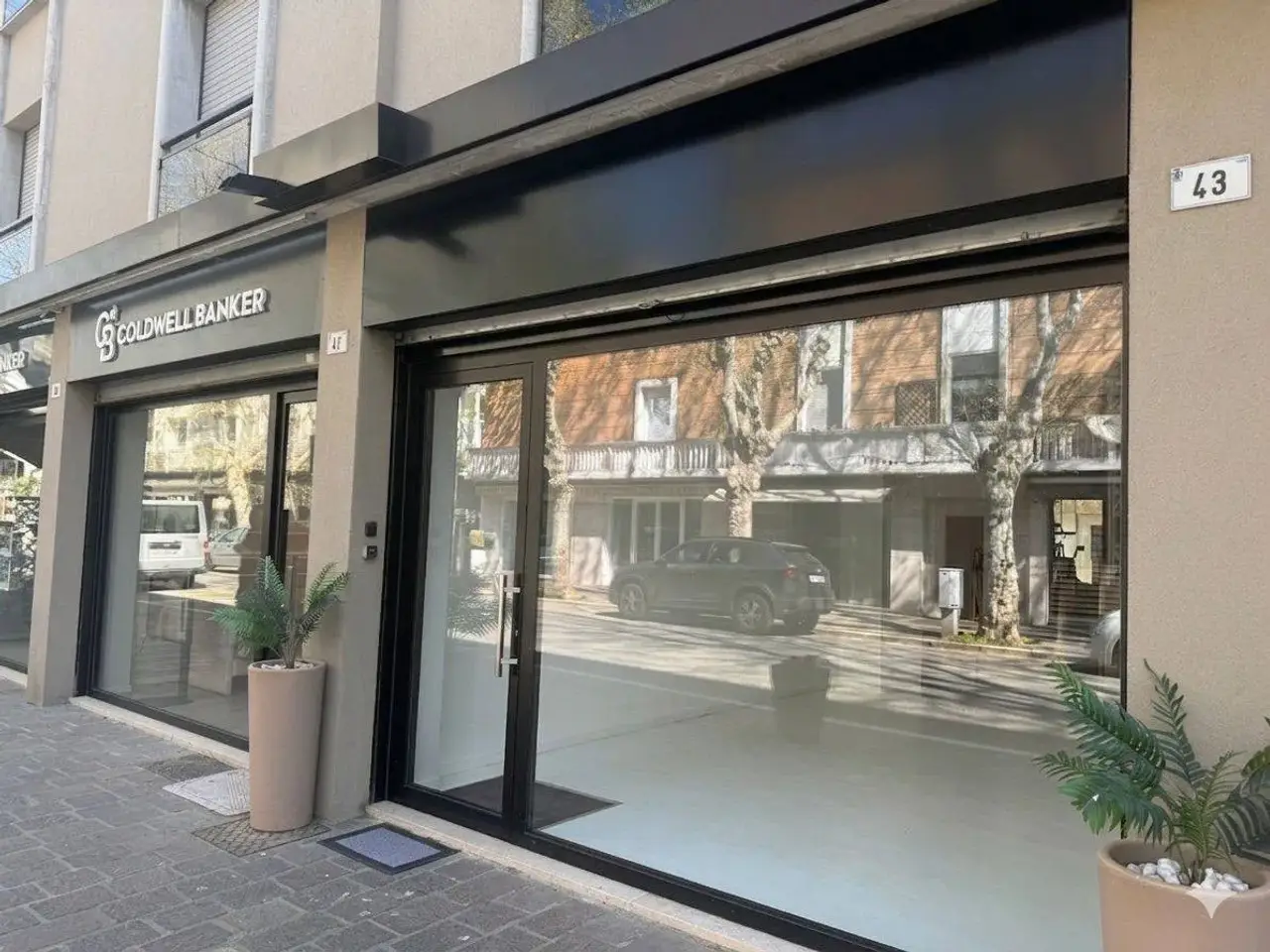Negozio in Via Giacomo Matteotti, Cattolica, {3} - Foto 1