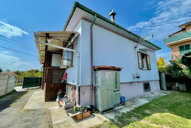 Einfamilienhaus in Strada Acqui, Alessandria - Foto 1