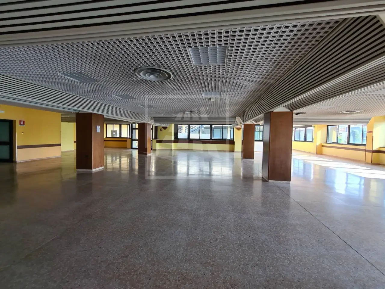 Ufficio in Via Guglielmo Oberdan 4, Reggio Emilia, {3} - Foto 1