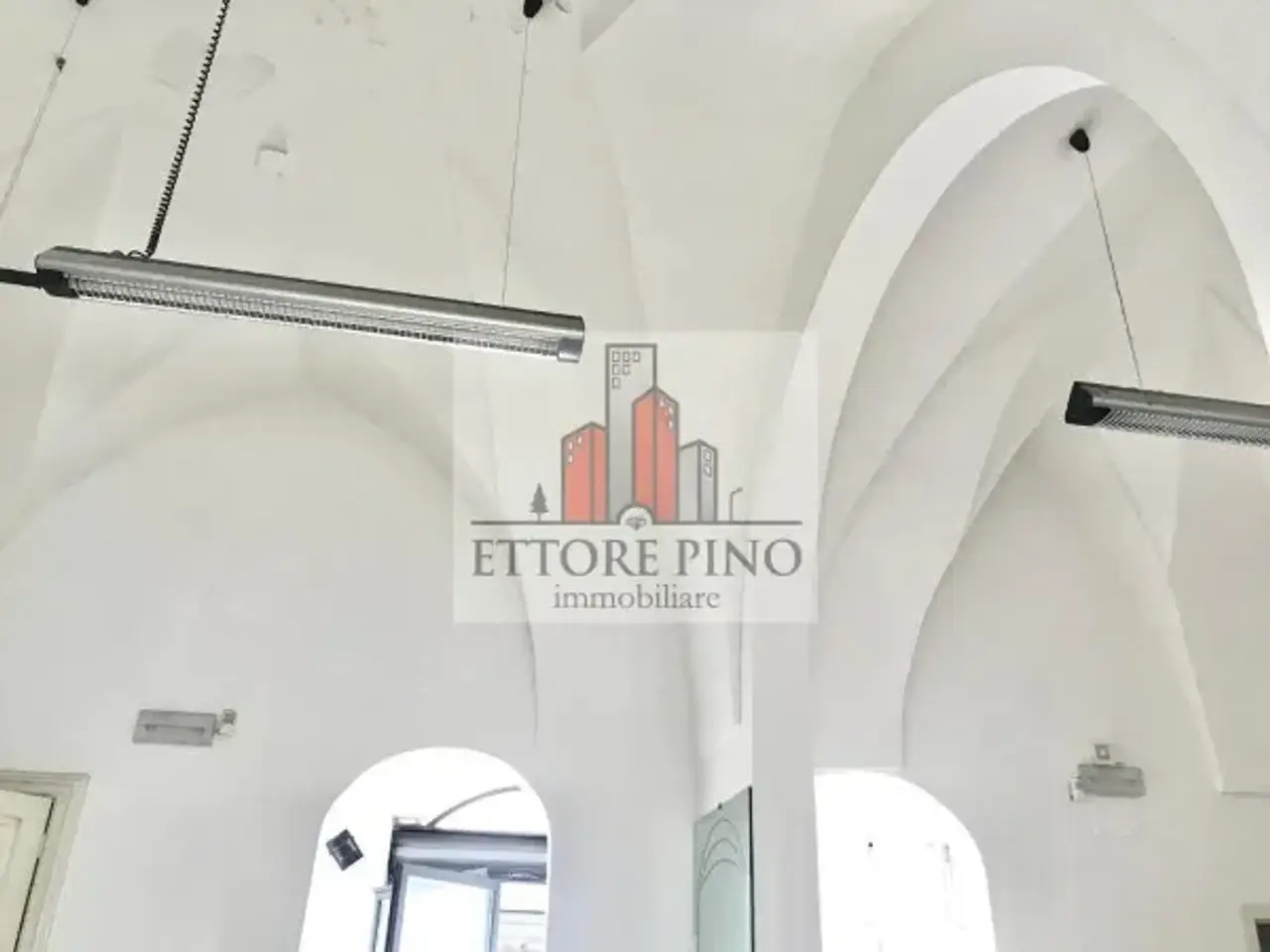 Negozio in Via Vittorio Veneto, Tuglie, {3} - Foto 1