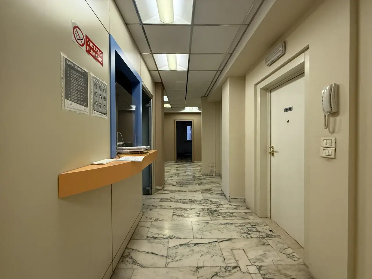 Ufficio in Via Guglielmo Marconi 9, Bologna, {3} - Foto 1