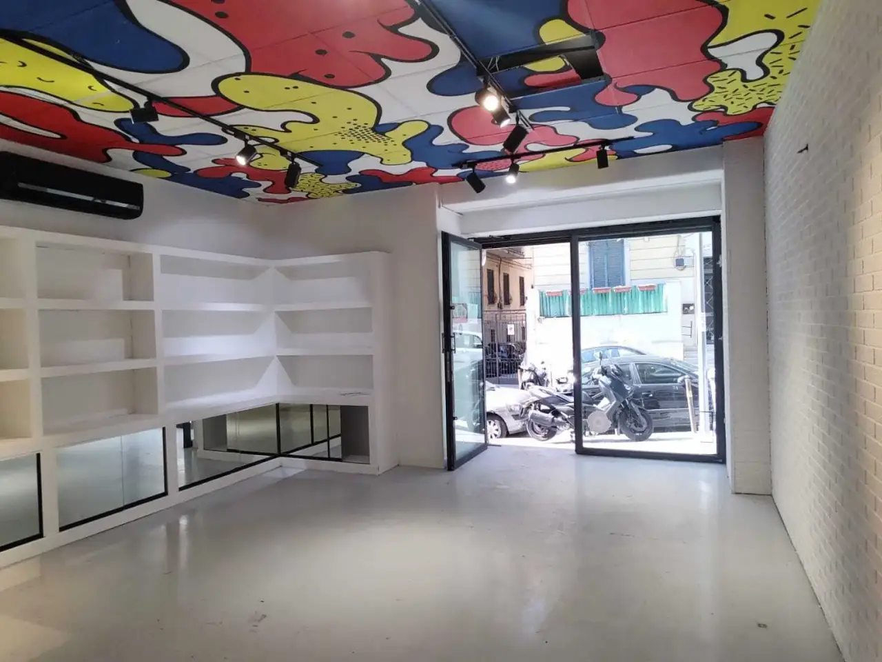Negozio in Via Francesco Solimena, Napoli, {3} - Foto 1