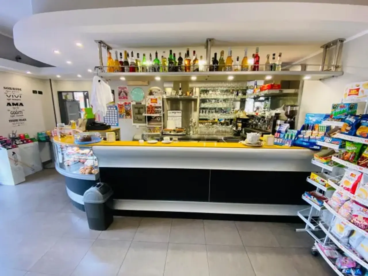Bar in Via Galli 11, Tivoli, {3} - Foto 1