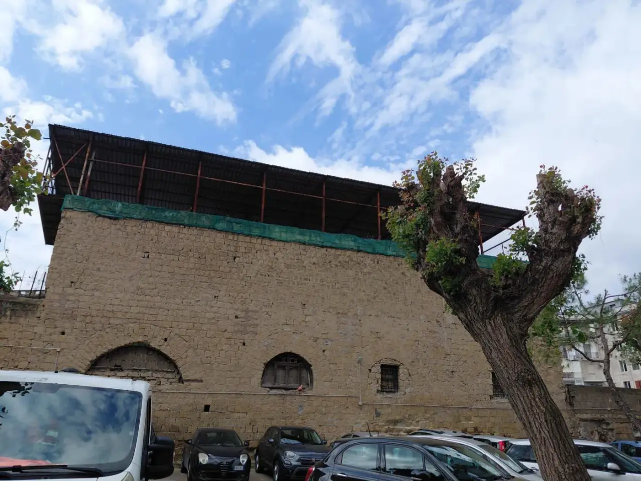 Capannone in Vico delle Sbreglie 18, Napoli, {3} - Foto 1