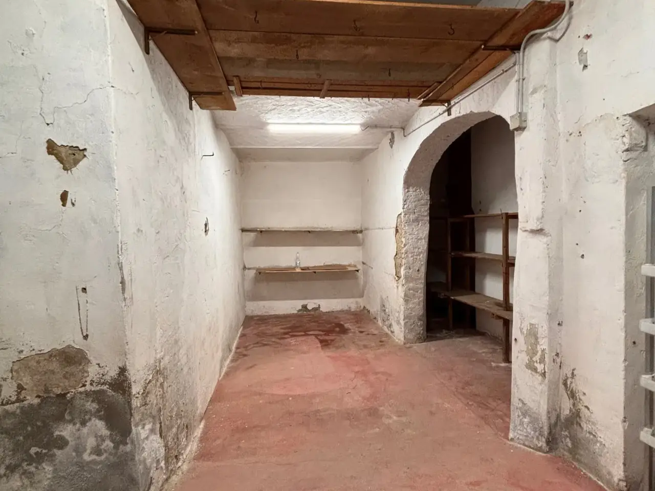 Parcheggio chiuso in Corso Giuseppe Garibaldi 1, Fiorenzuola D'Arda, {3} - Foto 2