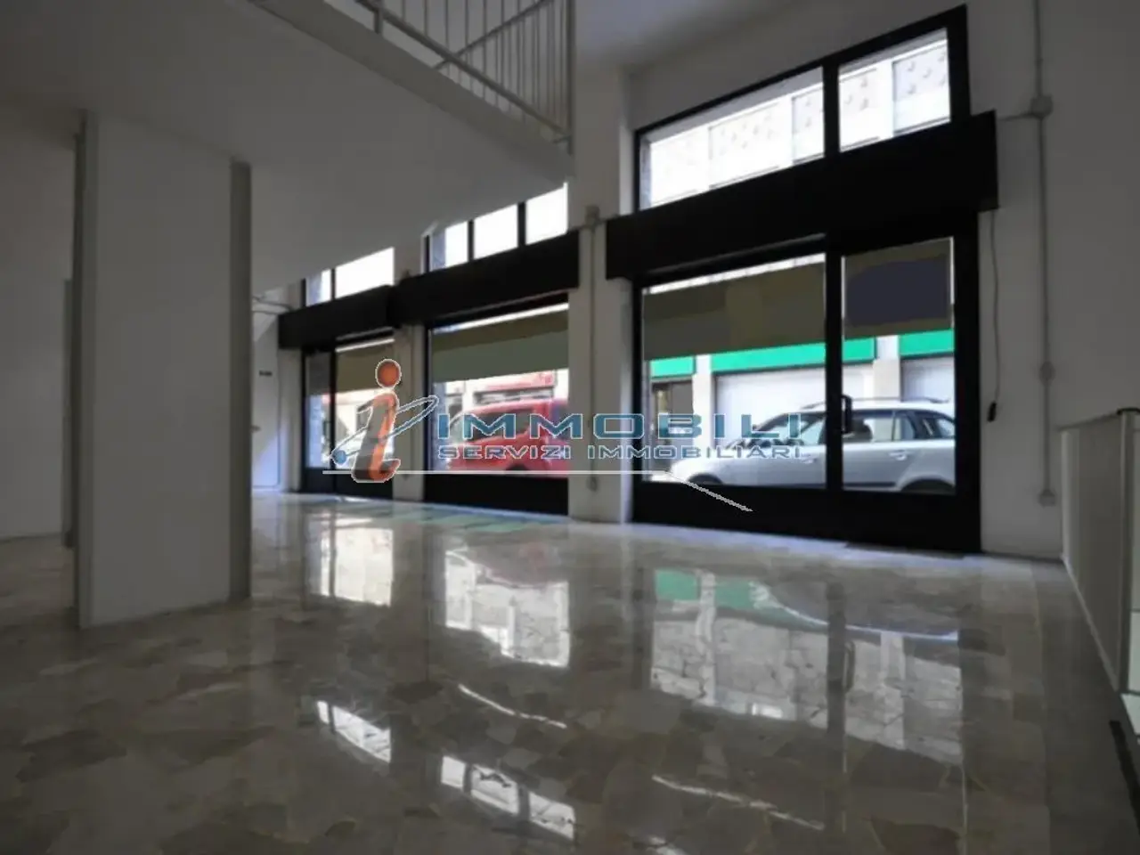 Negozio in Via Torino, Milano, {3} - Foto 2