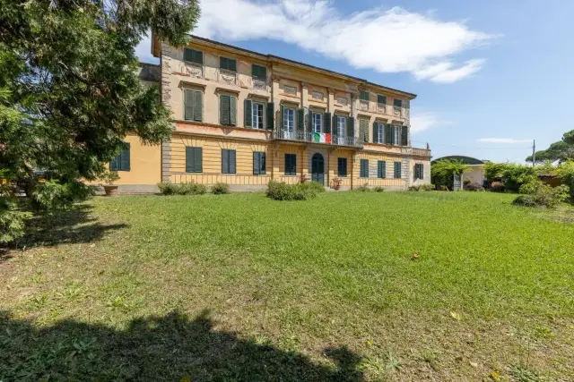 Mansion in Via per La Chiesa di Camigliano, Capannori - Photo 1