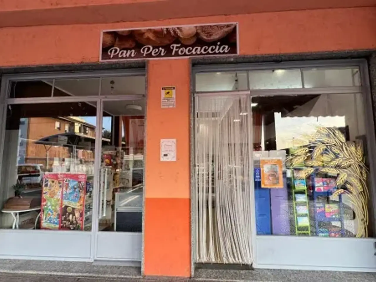 Negozio in Via Santa Maria 27, Moncalieri, {3} - Foto 1