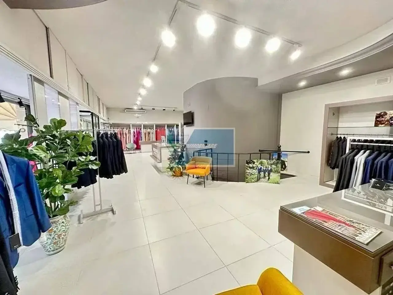 Locale commerciale in , Rosolini, {3} - Foto 1