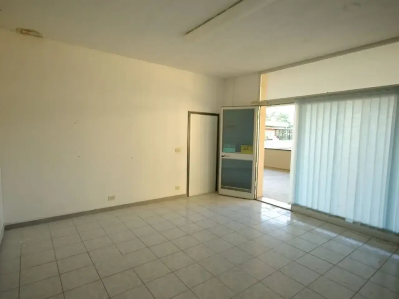 Esercizio commerciale in , Sansepolcro, {3} - Foto 1