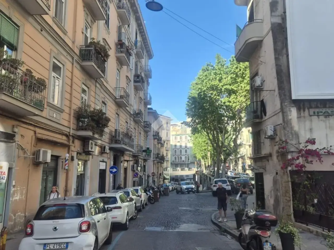 Negozio in Via Belvedere 26, Napoli, {3} - Foto 1