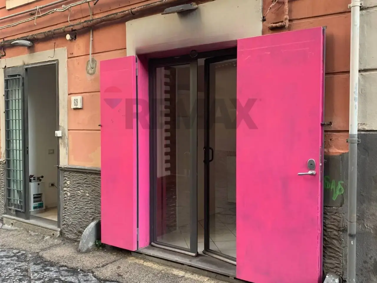 Negozio in Via Arenella 71, Napoli, {3} - Foto 1