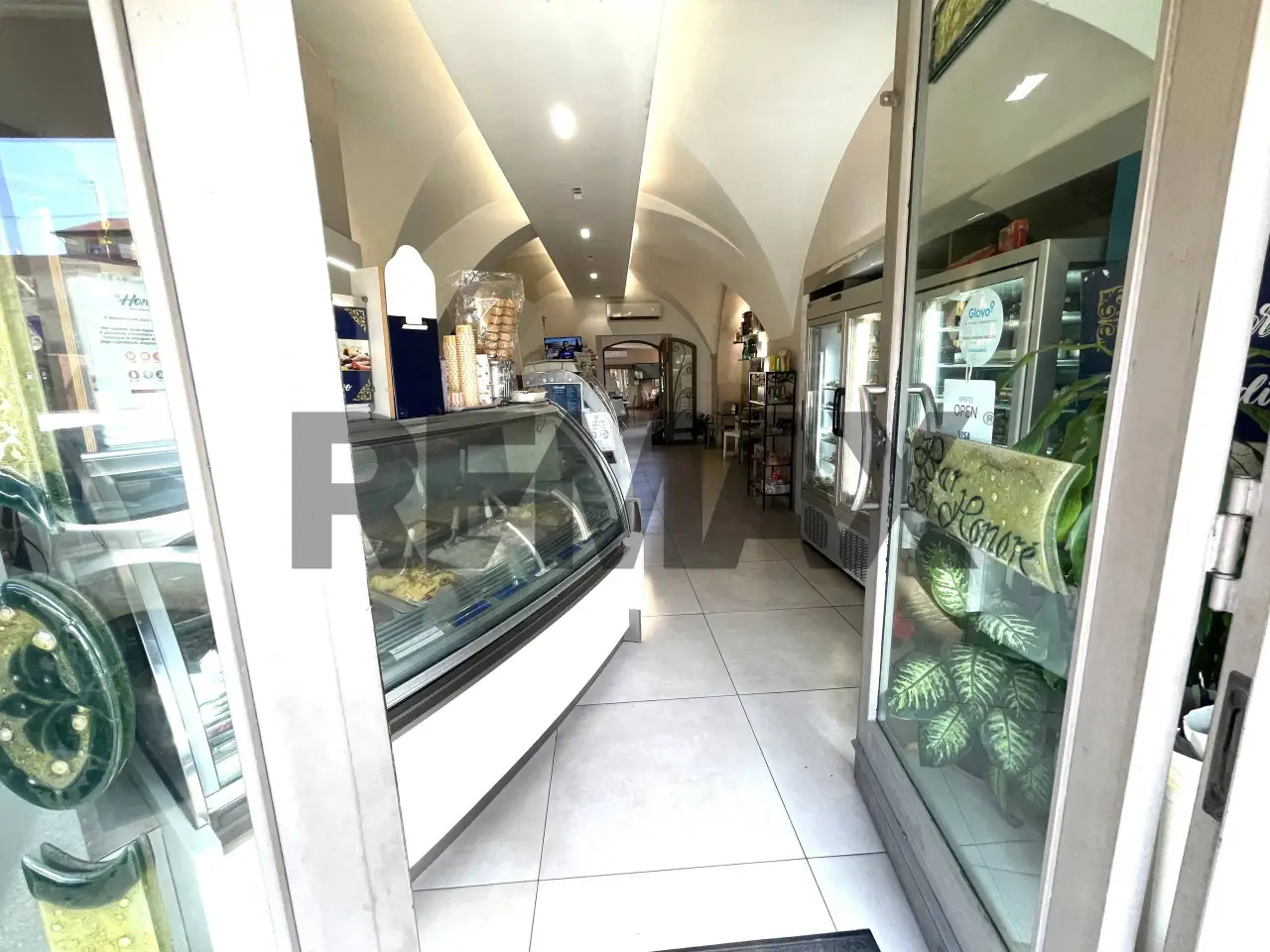 Esercizio commerciale in Viale Don Luigi Sturzo 112, Giarre, {3} - Foto 2