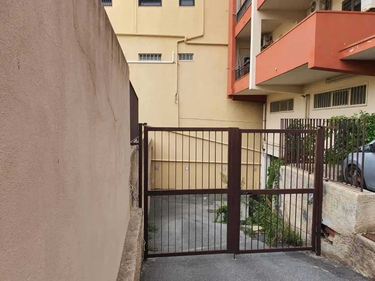 Magazzino in Via Rotonda 9, Messina, {3} - Foto 1