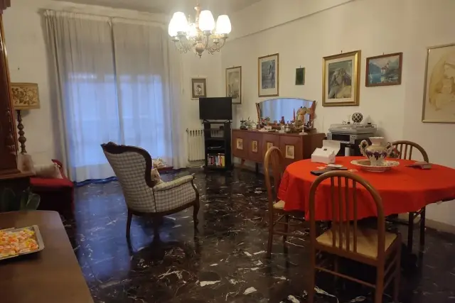 Vierzimmerwohnung, Carrara - Foto 1