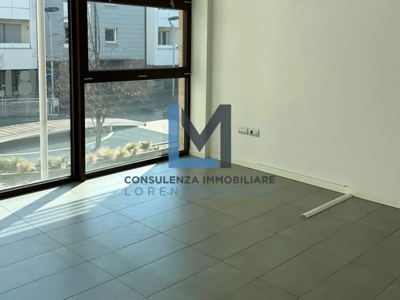 Ufficio in , Montebelluna, {3} - Foto 1