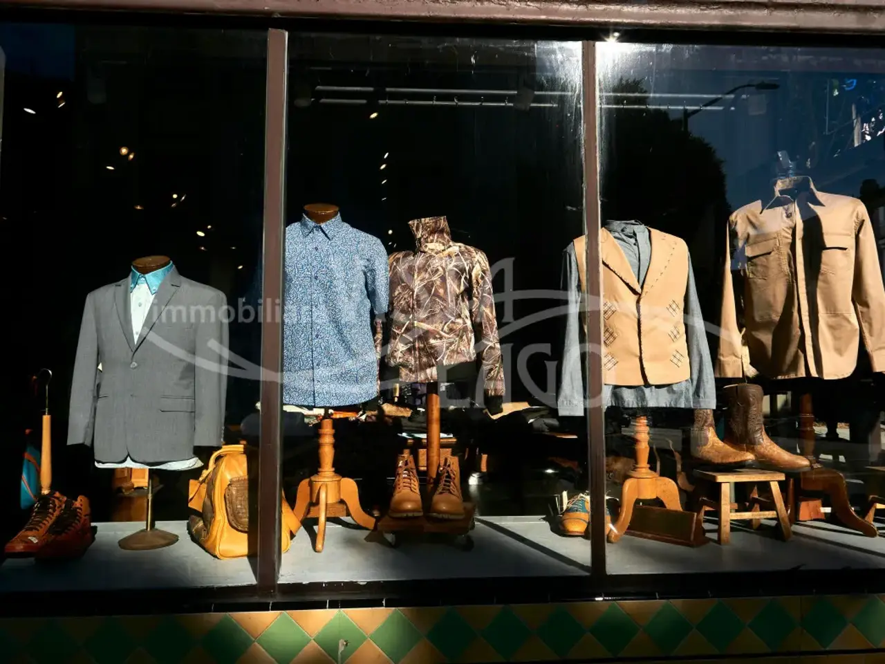 Abbigliamento in , Como, {3} - Foto 1