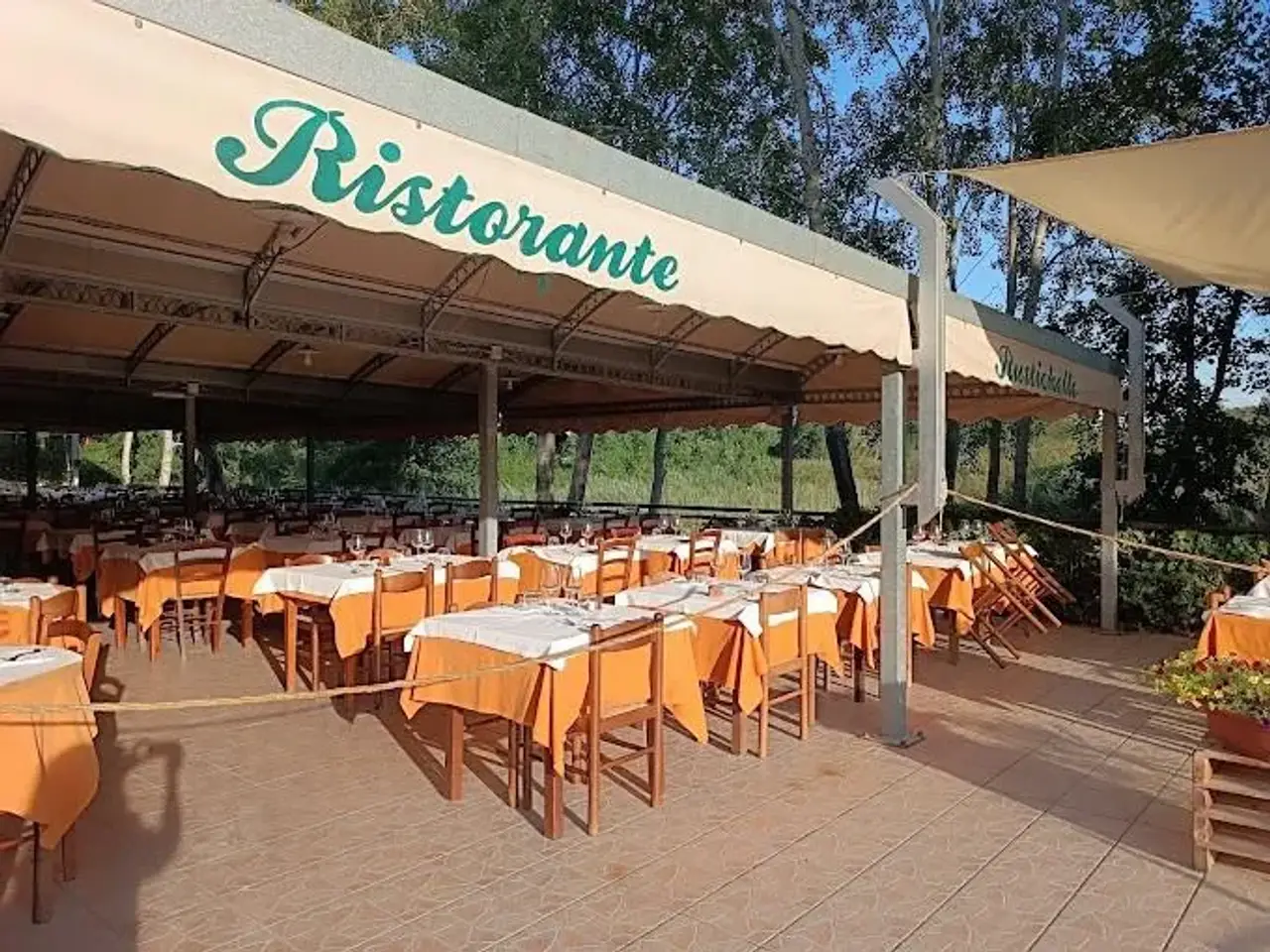 Ristorante in , Vecchiano, {3} - Foto 2
