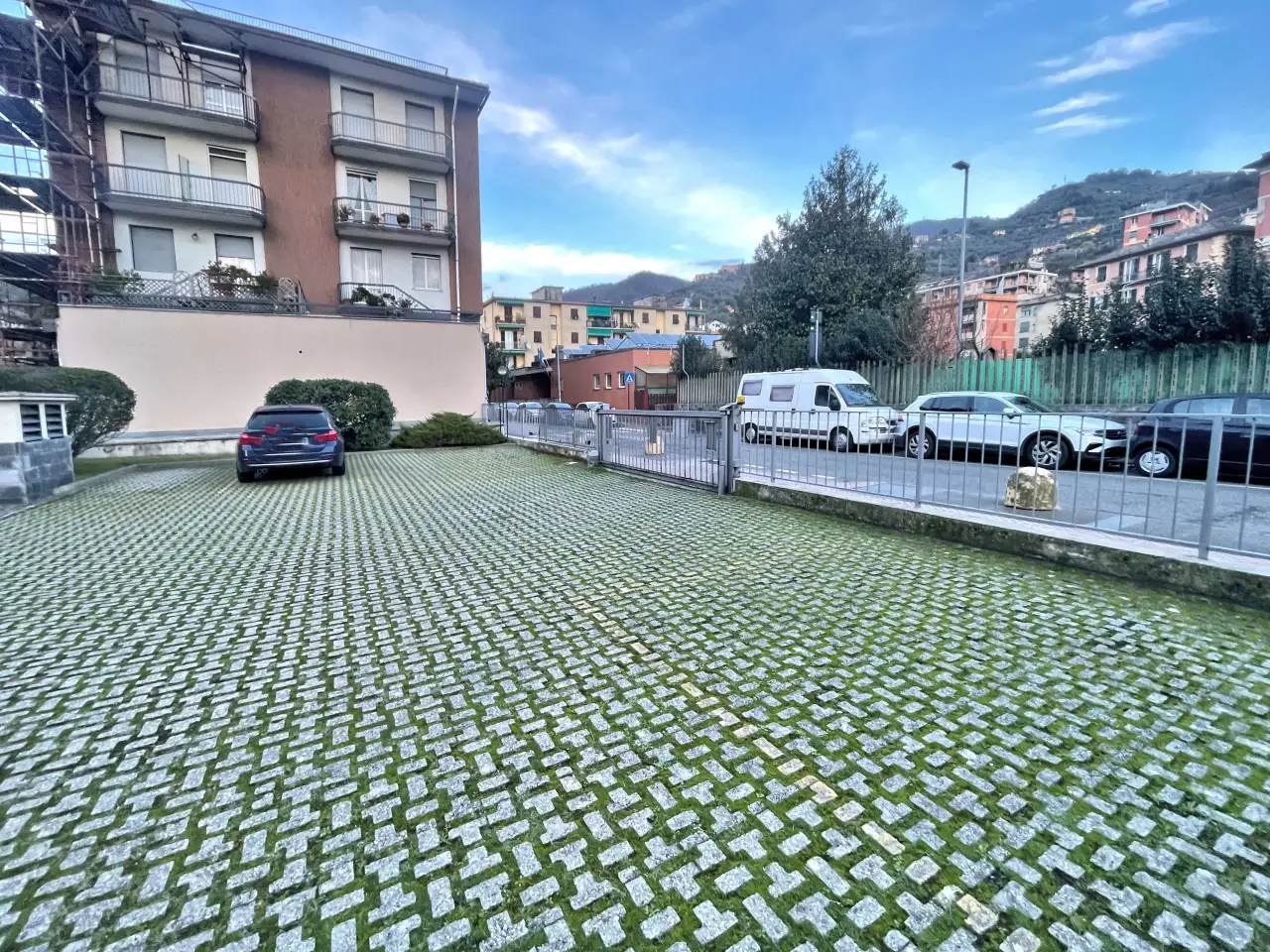 Parcheggio chiuso in Via XXV Aprile 16, Recco, {3} - Foto 2