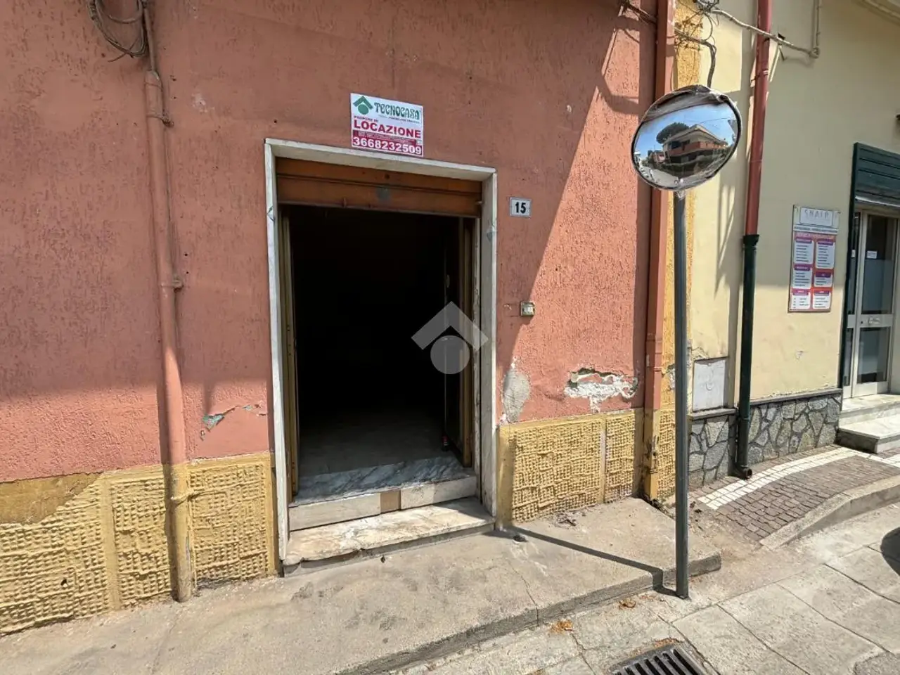 Negozio in Via Giuseppe Verdi 15, San Prisco, {3} - Foto 2