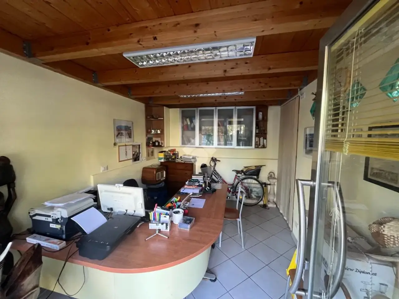 Negozio in Viale Aldo Ferrari 16, La Spezia, {3} - Foto 2