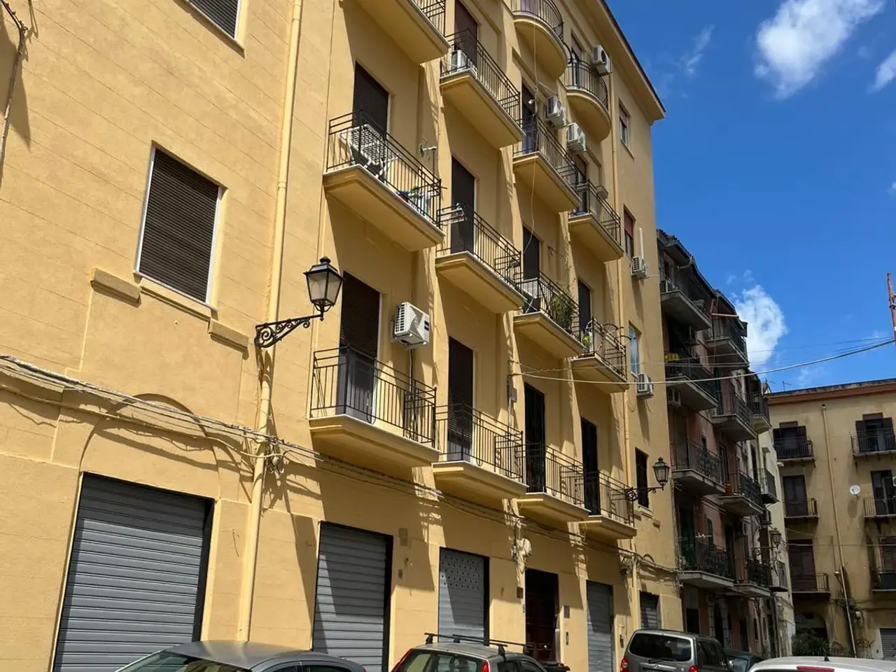 Carrozzeria in Vicolo Signoruzzo 1, Palermo, {3} - Foto 1