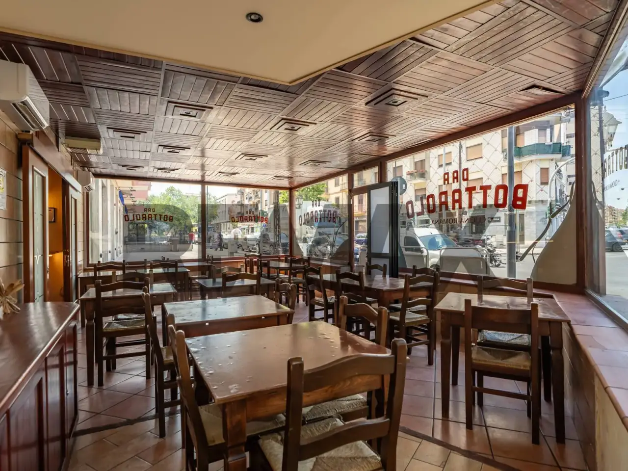 Negozio in Via Duca della Verdura 115, Palermo, {3} - Foto 1