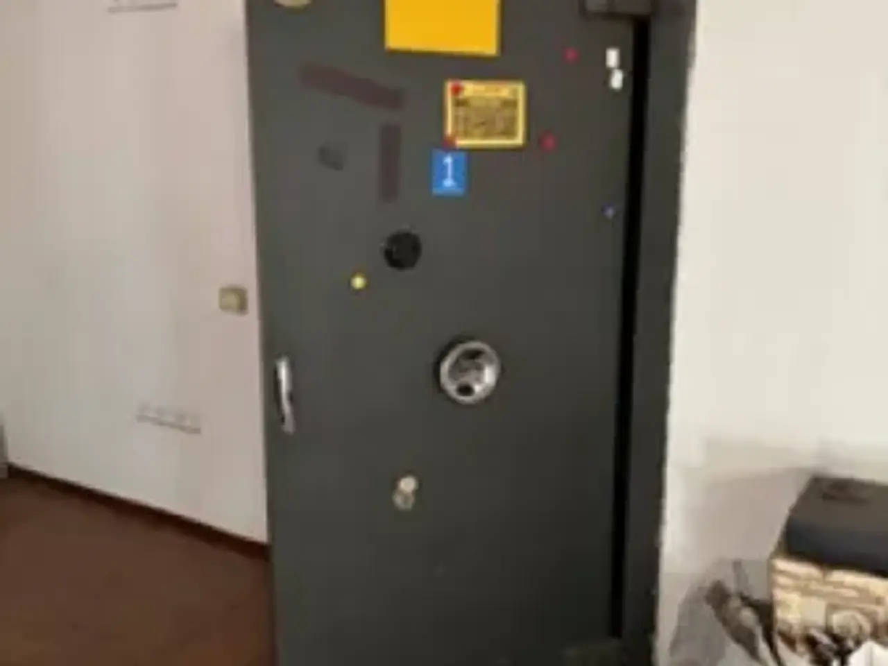 Magazzino in Via Giro delle Mura Sud 47, Empoli, {3} - Foto 2