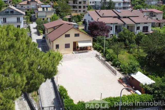 Mansion in Strada Statale del Gran Sasso d'Italia, L'Aquila - Photo 1