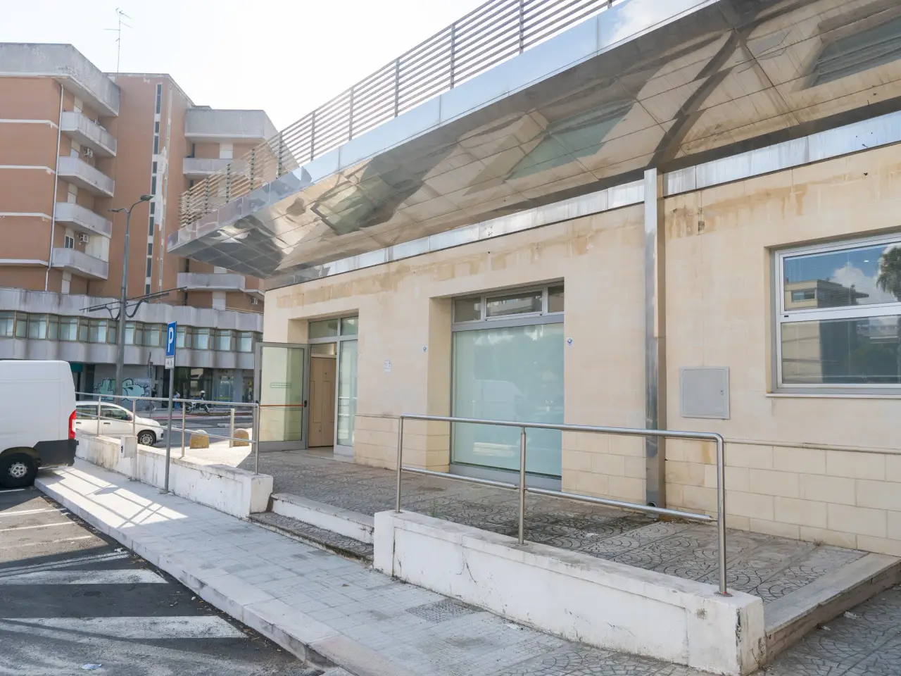 Magazzino in Viale G. Leopardi 134, Lecce, {3} - Foto 2
