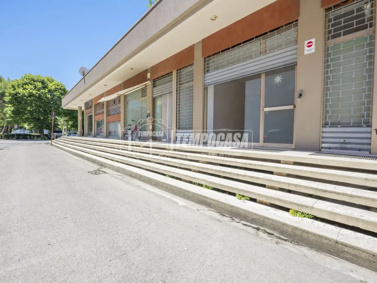 Laboratorio in Piazzale Douhet, Potenza Picena, {3} - Foto 1