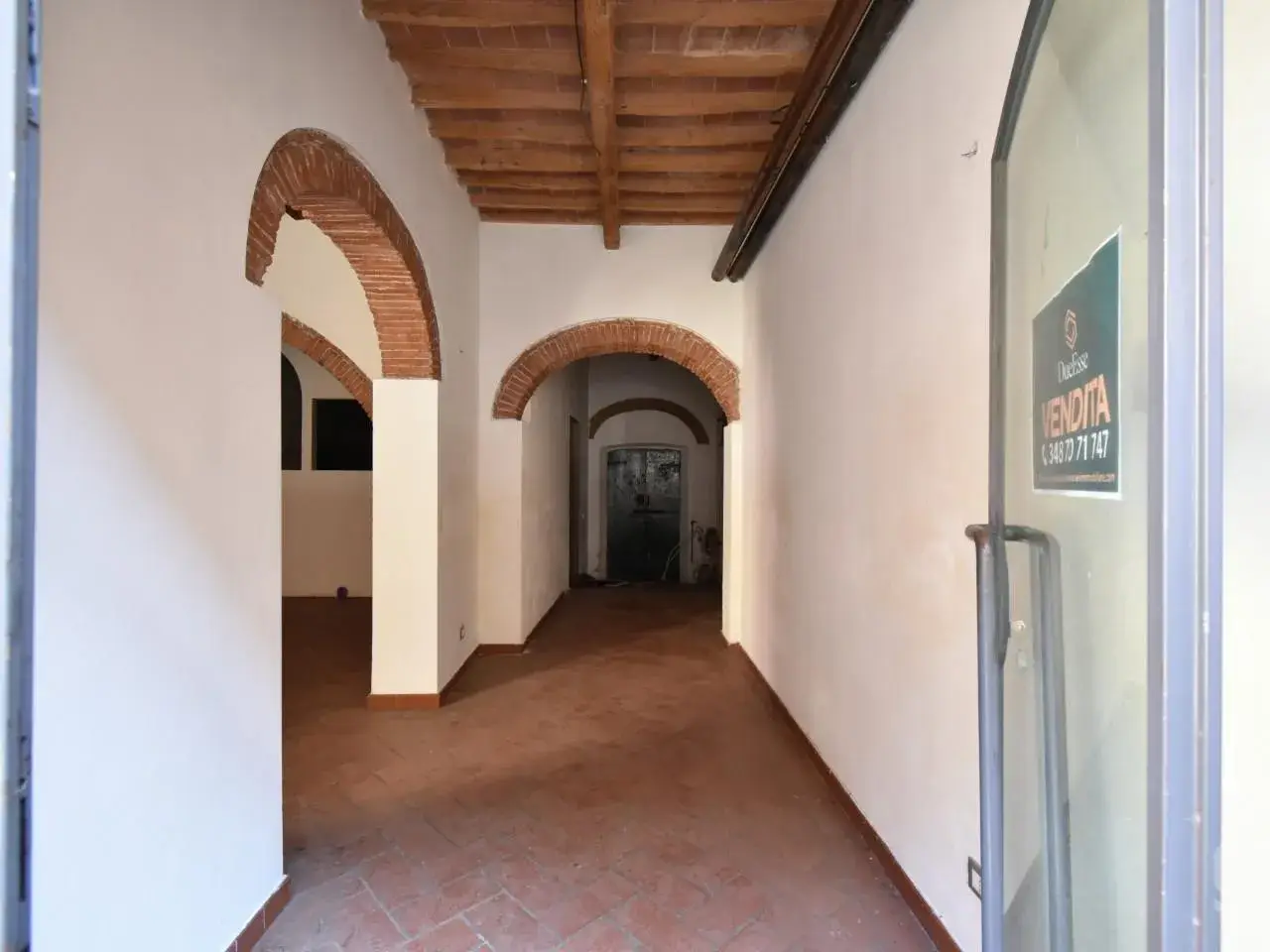 Locale commerciale in , Pisa, {3} - Foto 2