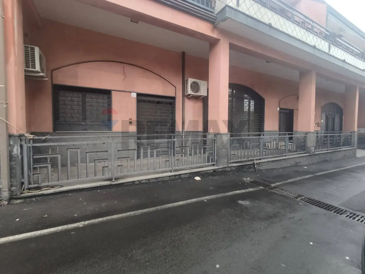 Negozio in Via IV Novembre 3-5-7, Camporotondo Etneo, {3} - Foto 2
