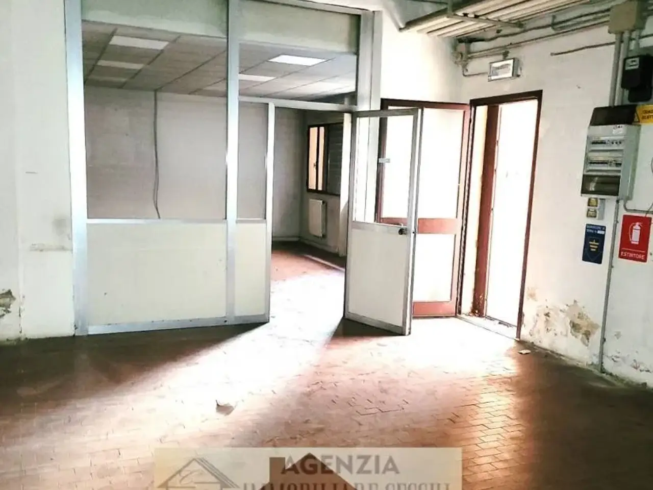 Magazzino in Via Vingone, Campi Bisenzio, Campi Bisenzio, {3} - Foto 2