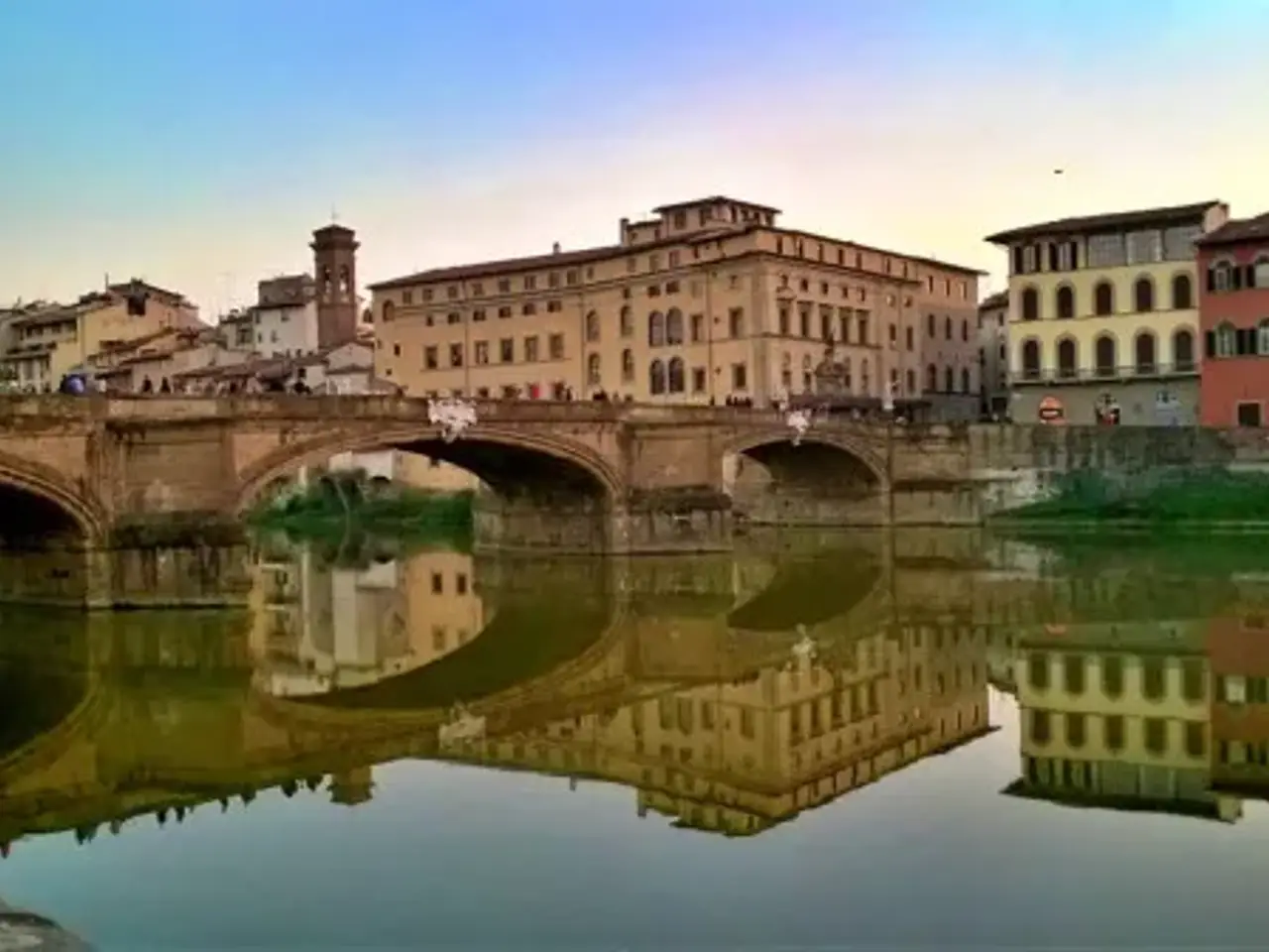 Negozio in Lungarno Guicciardini 21, Firenze, {3} - Foto 1