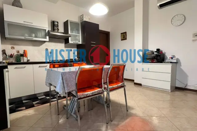 2-room flat in Via Tommaso Tittoni 25, Desio - Photo 1