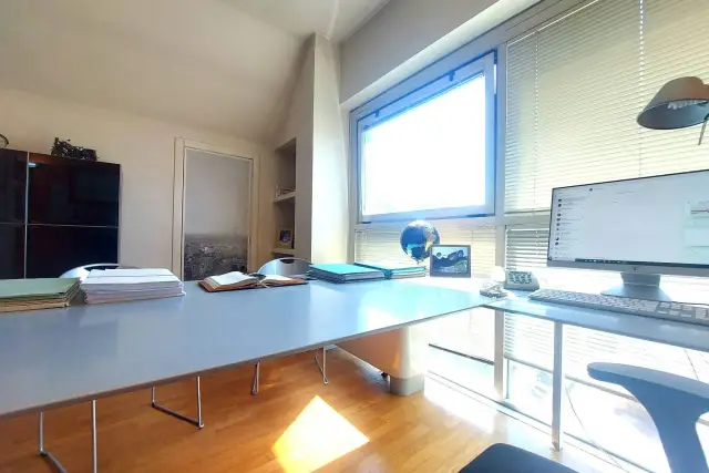 Shared office in Via Mario Angeloni, Perugia - Photo 1